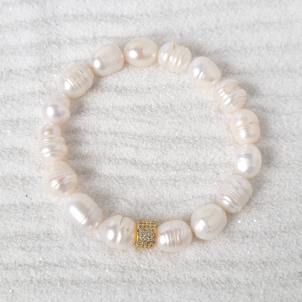 Pearl Bracelet with Gold Plated Pave Bead